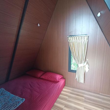 Wawowow Hotel Tomohon Exterior photo